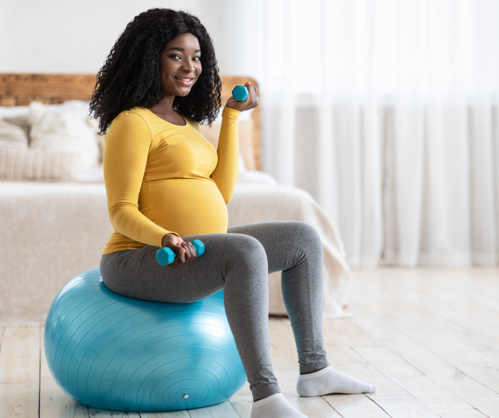 Does bouncing an exercise ball induce labor